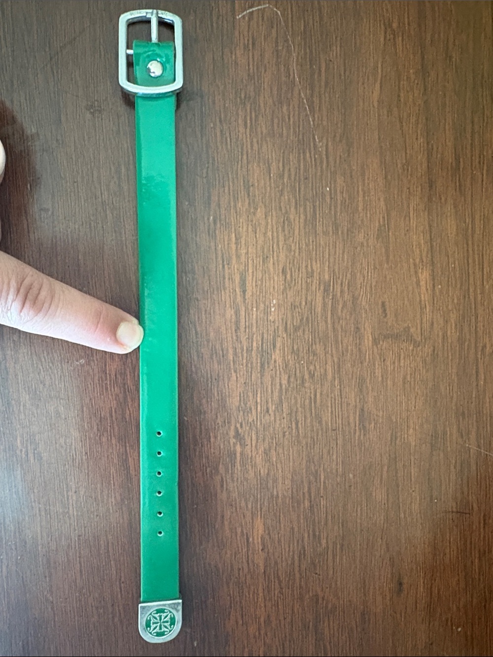 Rustic Cuff Green Women’s Leather bracelet w/ logo